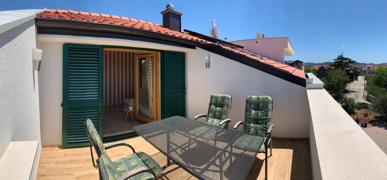 Villa Providenca Vodice Esterno foto