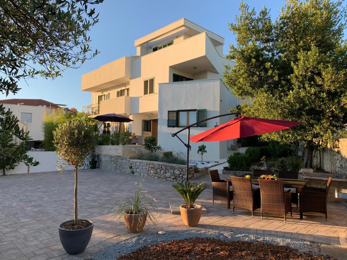 Villa Providenca Vodice Esterno foto