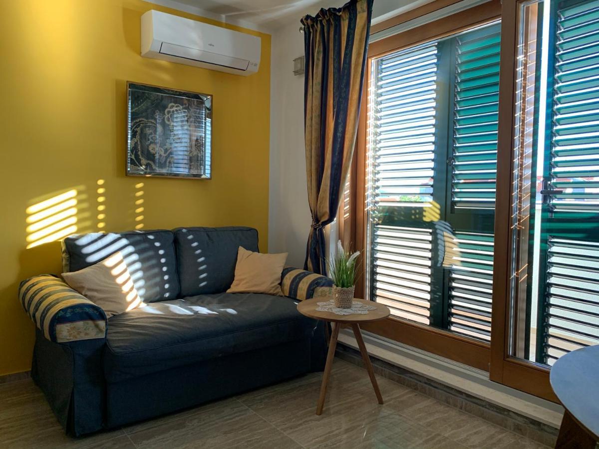 Villa Providenca Vodice Esterno foto